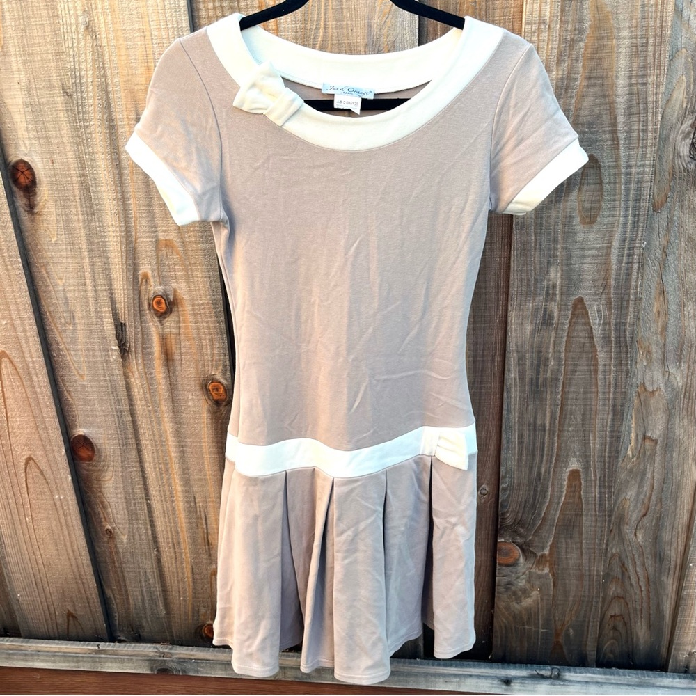 Beige and White Short Sleeve Dress